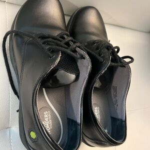 Wonder Work by Dansko shoes